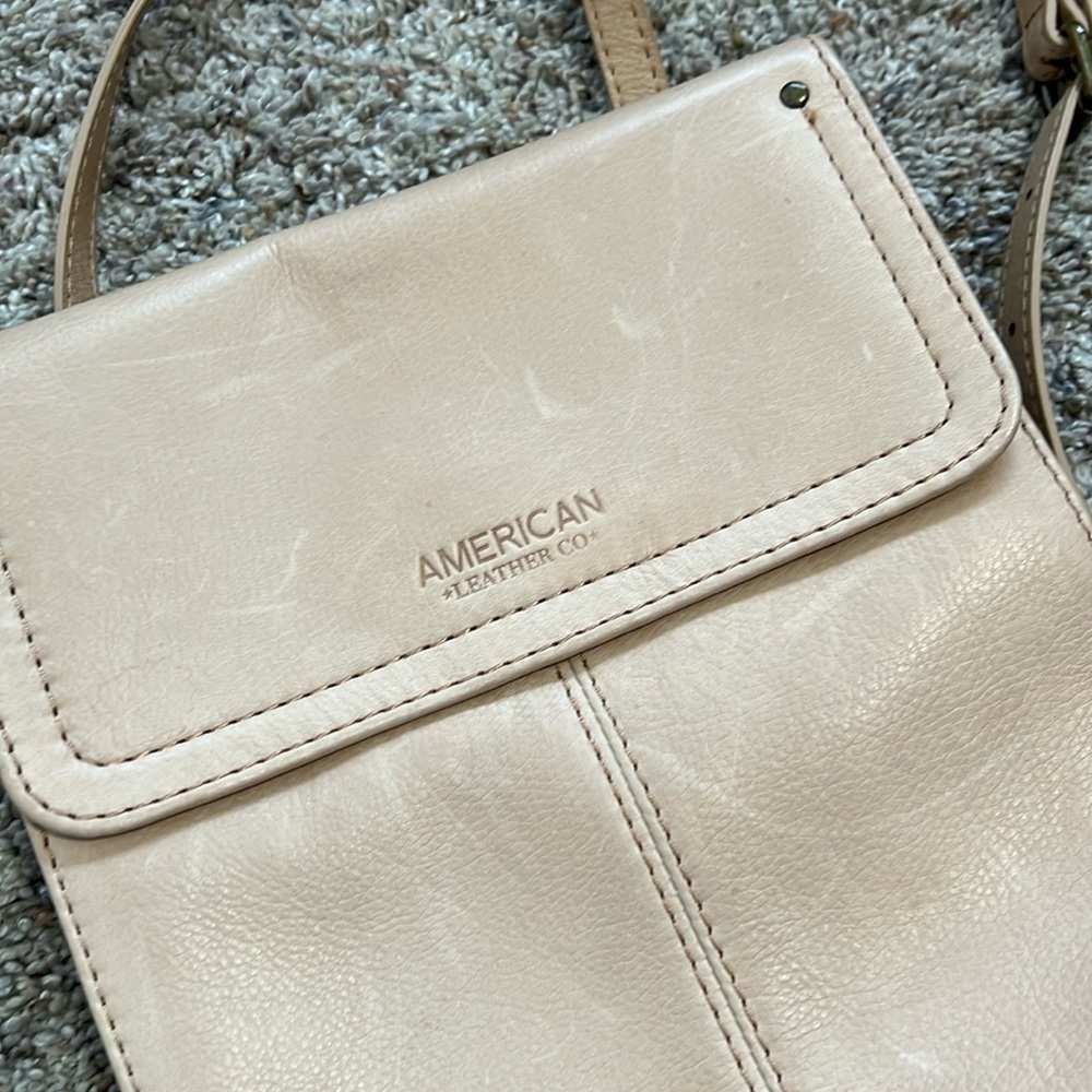 Great condition American Leather Co crossbody
